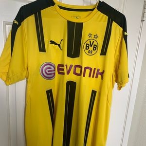Borussia Dortmund 2016/2017 Replica Jersey Large